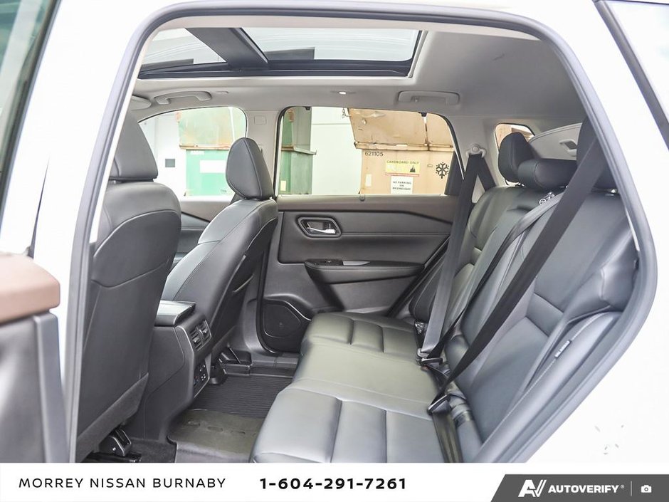 2023 Nissan Rogue SL AWD // NO ACCIDENTS-24