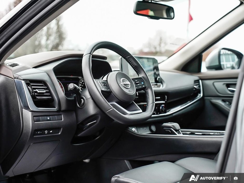 2023 Nissan Rogue SL // 2.99% FINANCING-5