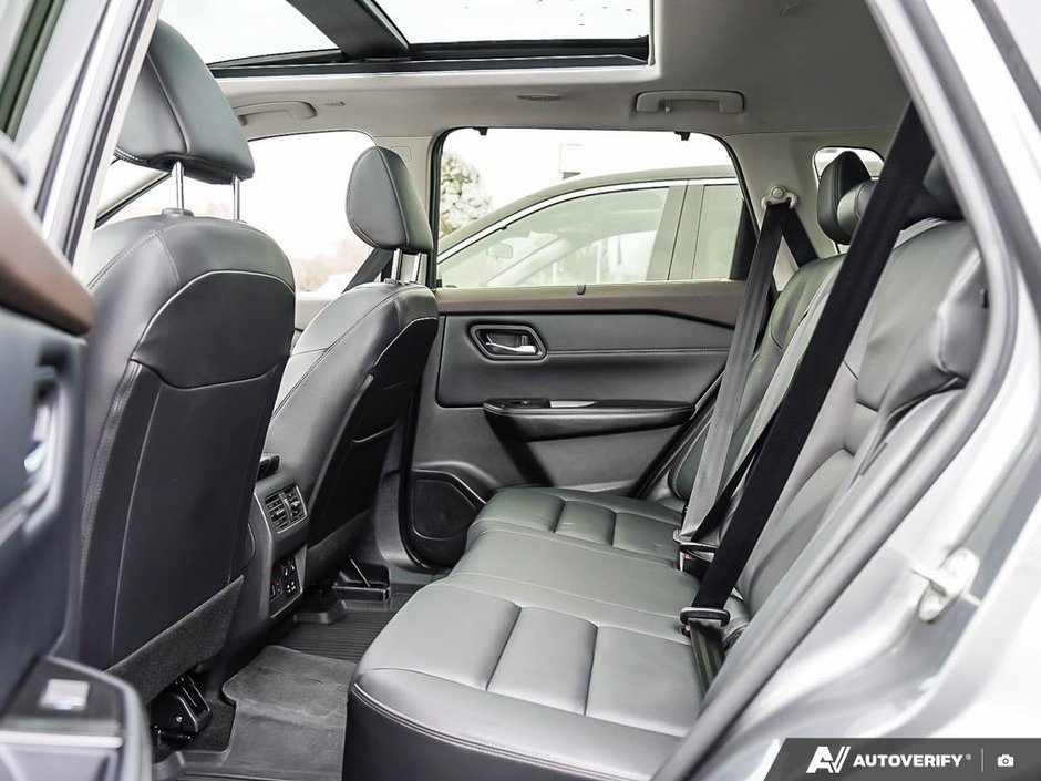 2023 Nissan Rogue SL // 2.99% FINANCING-16