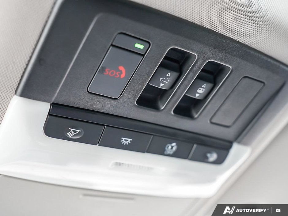 2023 Nissan Rogue SL // 2.99% FINANCING-14