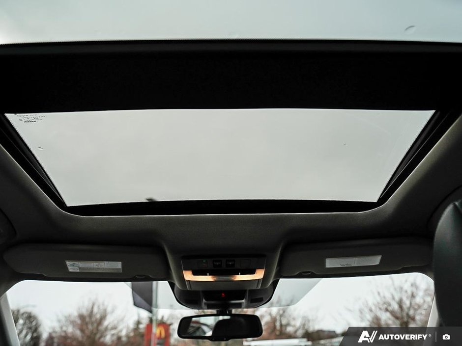 2023 Nissan Rogue PLATINUM // 2.99% FINANCING-18