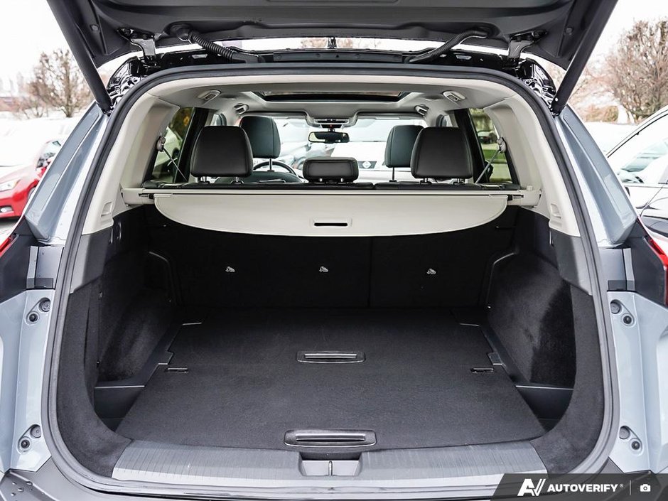 2023 Nissan Rogue PLATINUM // 2.99% FINANCING-25