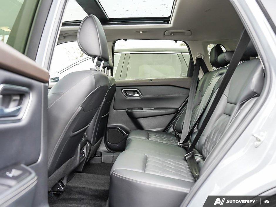 2023 Nissan Rogue PLATINUM // 2.99% FINANCING-16