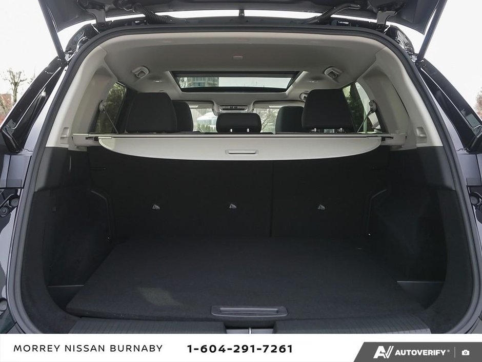 2023 Nissan Rogue SV AWD // 2.99% FINANCING!-12