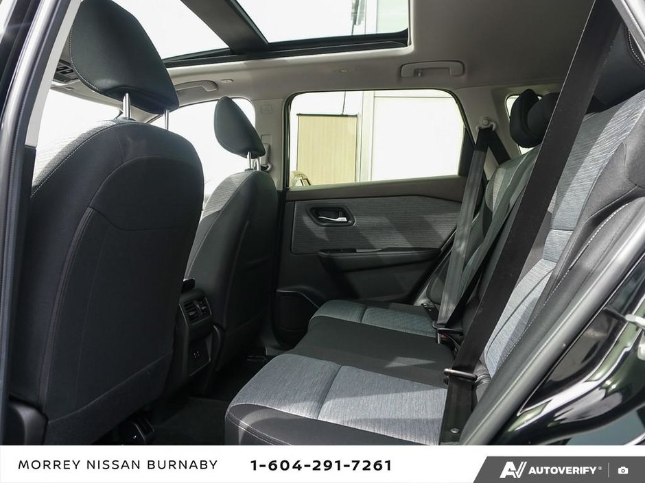 2023 Nissan Rogue SV AWD // 2.99% FINANCING!-13