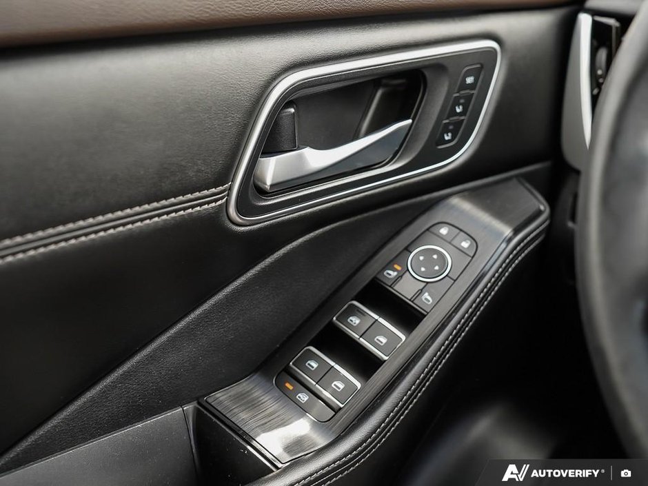 2023 Nissan Rogue PLATINUM // 2.99% FINANCING-9