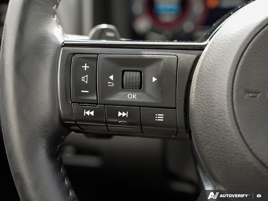 2023 Nissan Rogue PLATINUM // 2.99% FINANCING-10