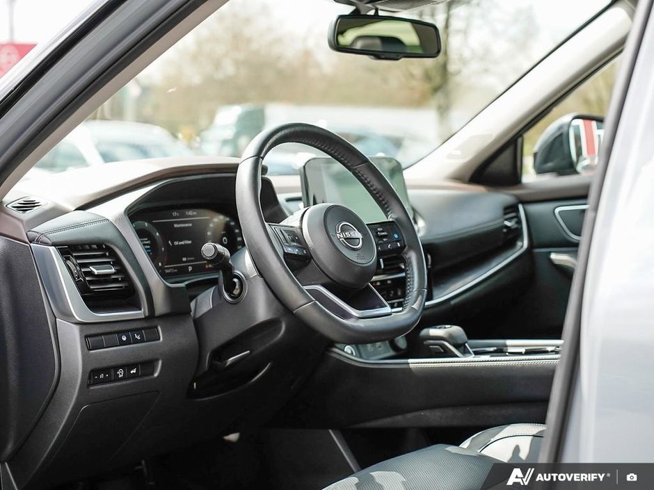 2023 Nissan Rogue PLATINUM // 2.99% FINANCING-5