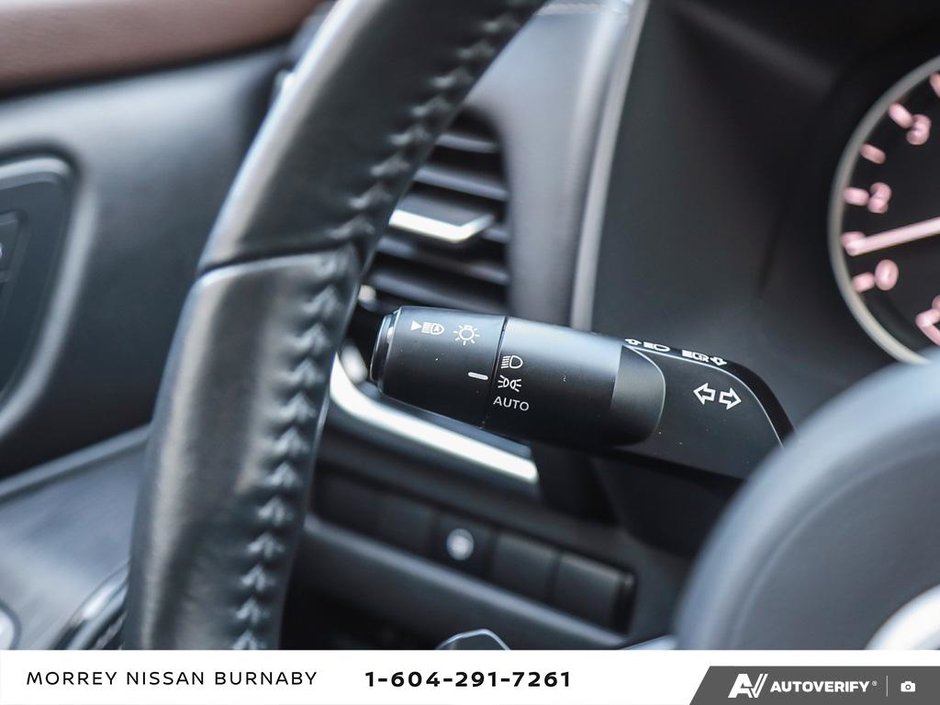 2023 Nissan Rogue SL AWD // NO ACCIDENTS-16