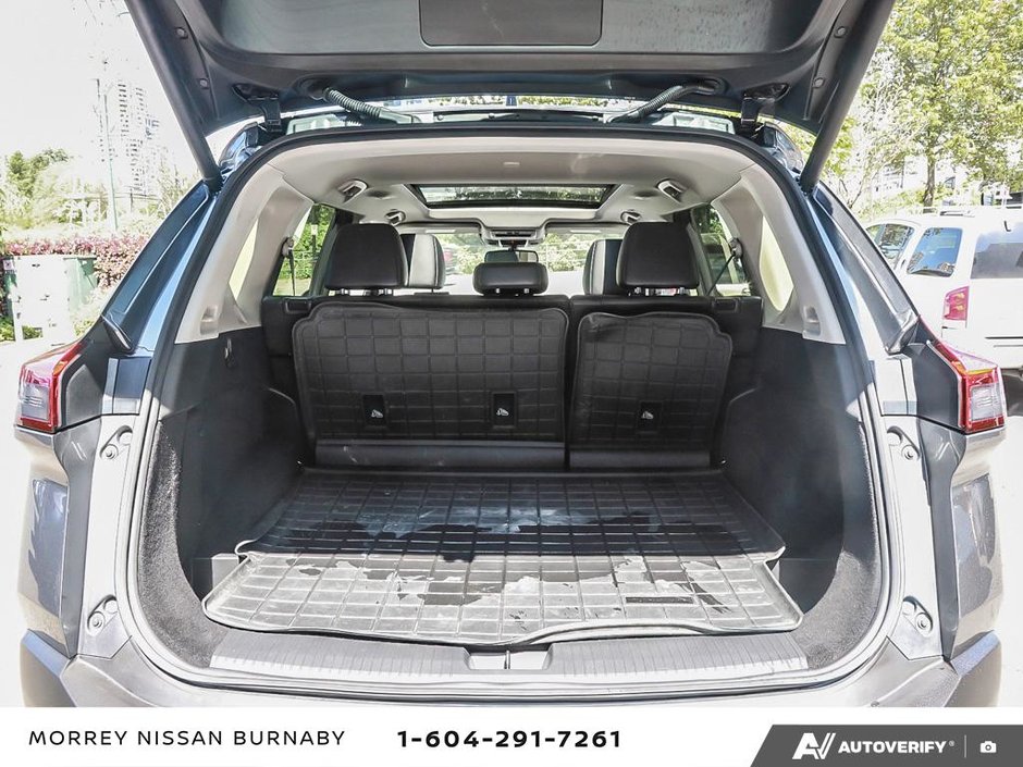 2023 Nissan Rogue SL AWD // NO ACCIDENTS-12