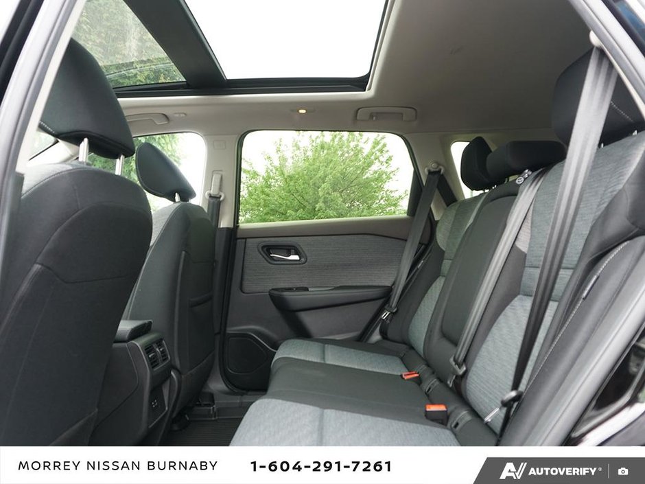 2023 Nissan Rogue SV AWD // 2.99% FINANCING!-13