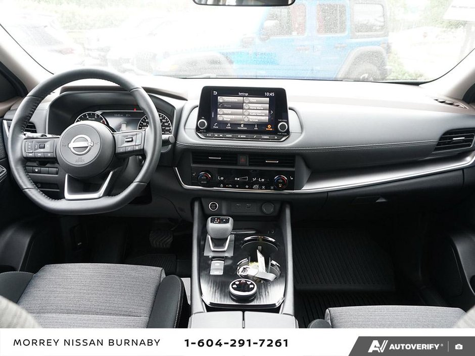 2023 Nissan Rogue SV AWD // 2.99% FINANCING!-11