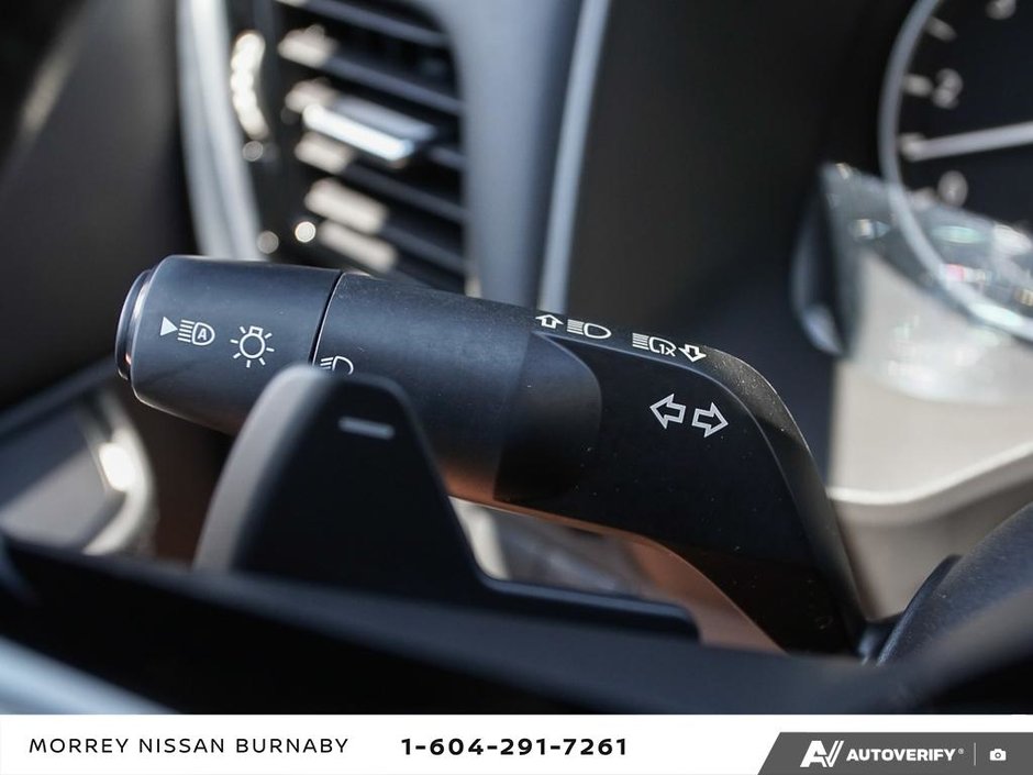 2023 Nissan Rogue SL // 2.99% FINANCING-19