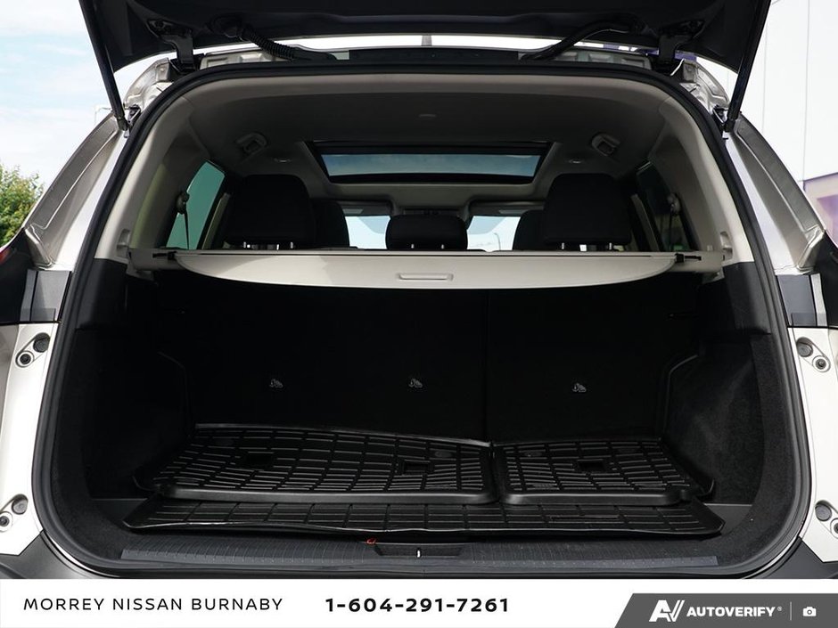 2023 Nissan Rogue SV SUNROOF // NO ACCIDENTS-12