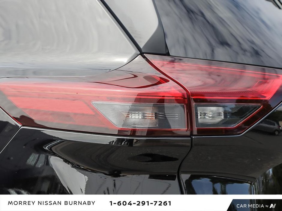 2024 Nissan Rogue SV MOONROOF-12