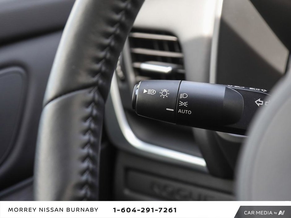 2024 Nissan Rogue S AWD // NO ACCIDENTS-16