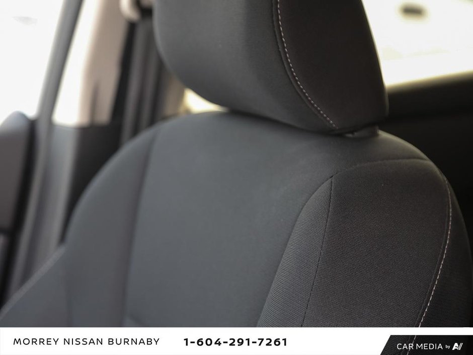 2024 Nissan Rogue S AWD // NO ACCIDENTS-23