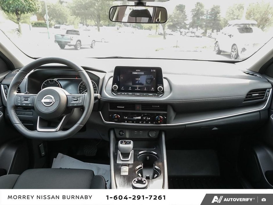 2024 Nissan Rogue S AWD // ULTRA LOW KMS-14