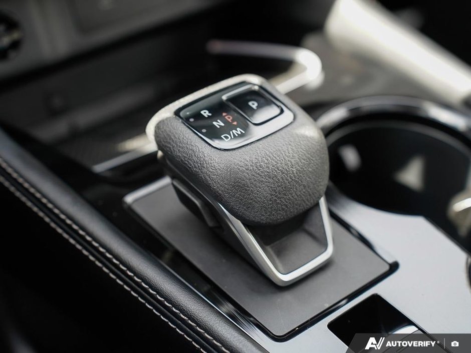 2024 Nissan Rogue PLATINUM // 2.99% FINANCING-11