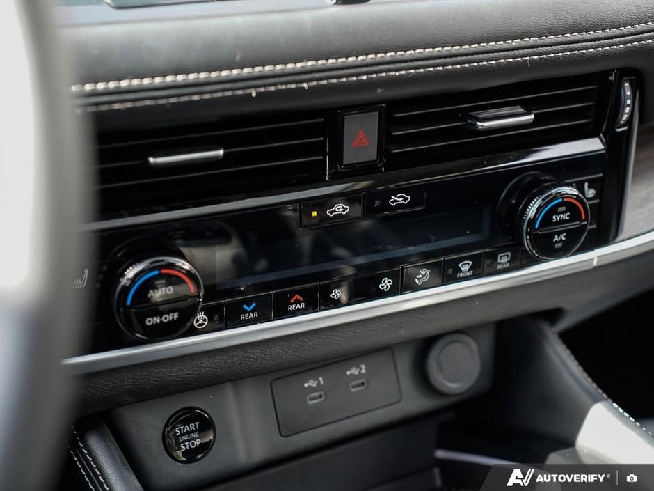 2024 Nissan Rogue PLATINUM // 2.99% FINANCING-12