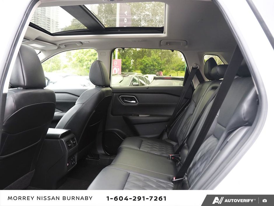 2024 Nissan Rogue PLATINUM // 2.99% FINANCING-24