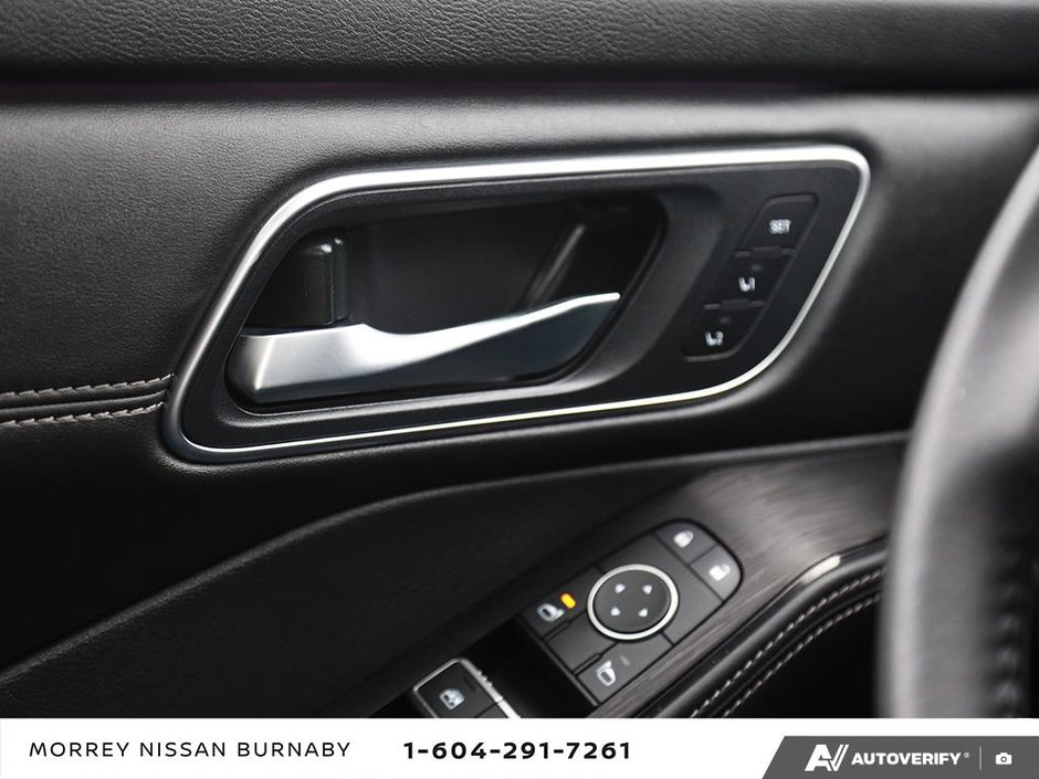 2024 Nissan Rogue PLATINUM // 2.99% FINANCING-17
