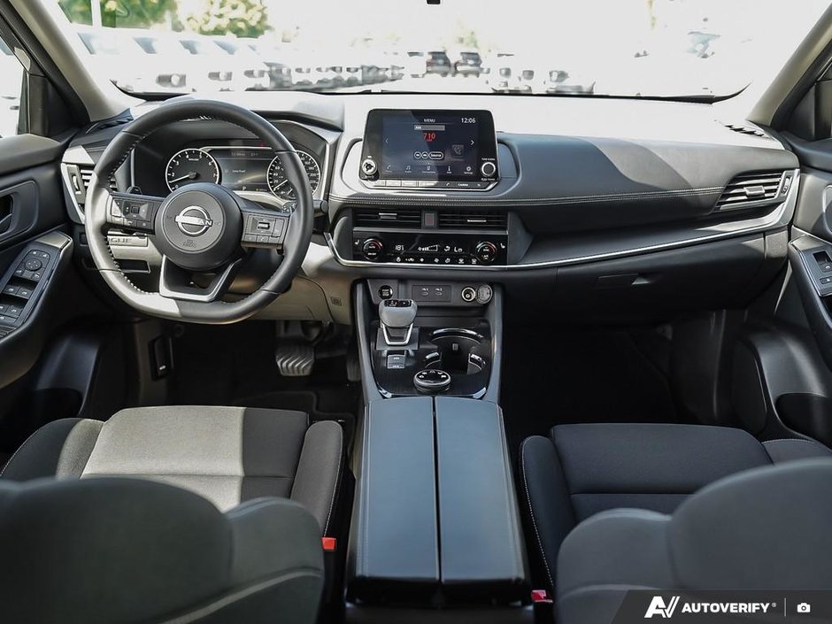 2024 Nissan Rogue S AWD // 2.99% FINANCING-17