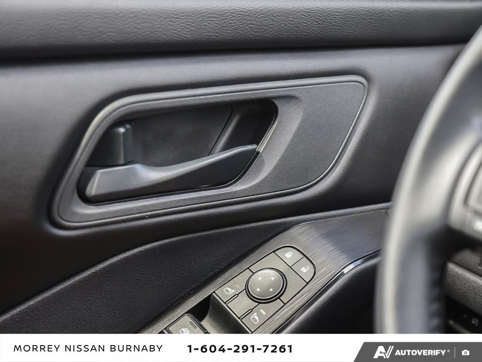 2024 Nissan Rogue S AWD // 2.99% FINANCING-17