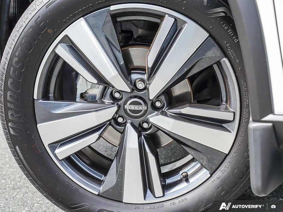 2024 Nissan Rogue SV PREMIUM // CERTIFIED-20
