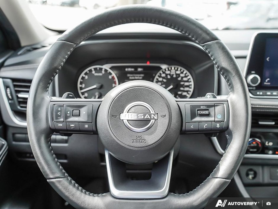 2024 Nissan Rogue SV PREMIUM // CERTIFIED-6