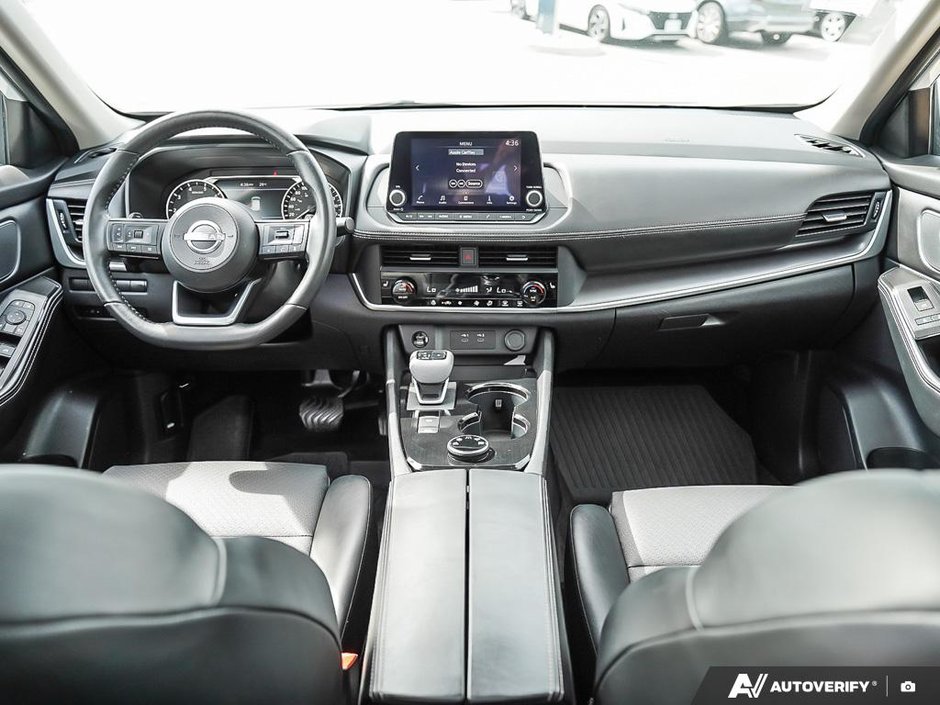 2024 Nissan Rogue SV PREMIUM // CERTIFIED-17