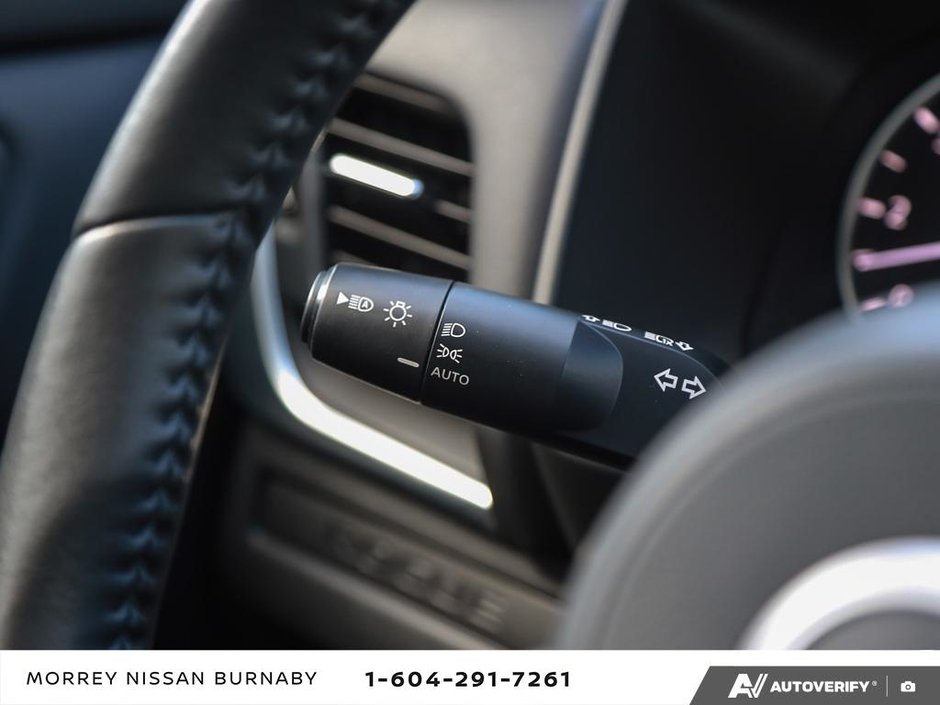 2024 Nissan Rogue S AWD // NO ACCIDENTS-16
