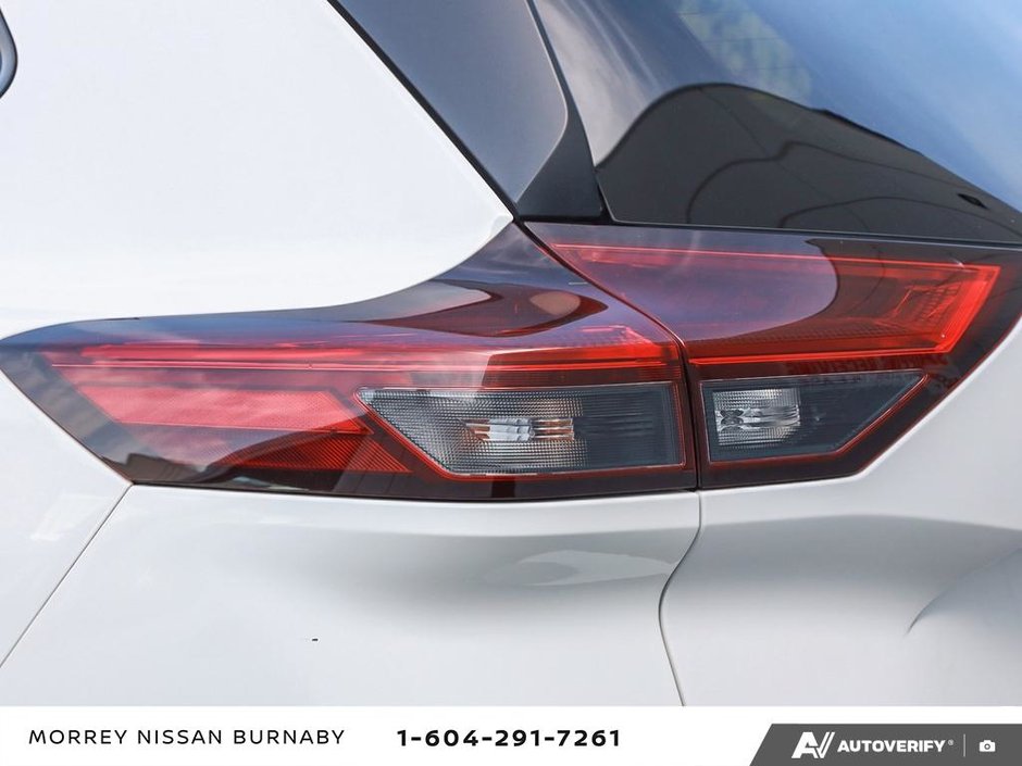 2024 Nissan Rogue S AWD // NO ACCIDENTS-12