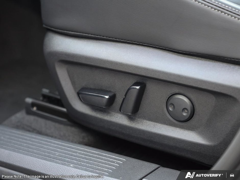 2025 Nissan Rogue PLATINUM W/ TECH PKG-26