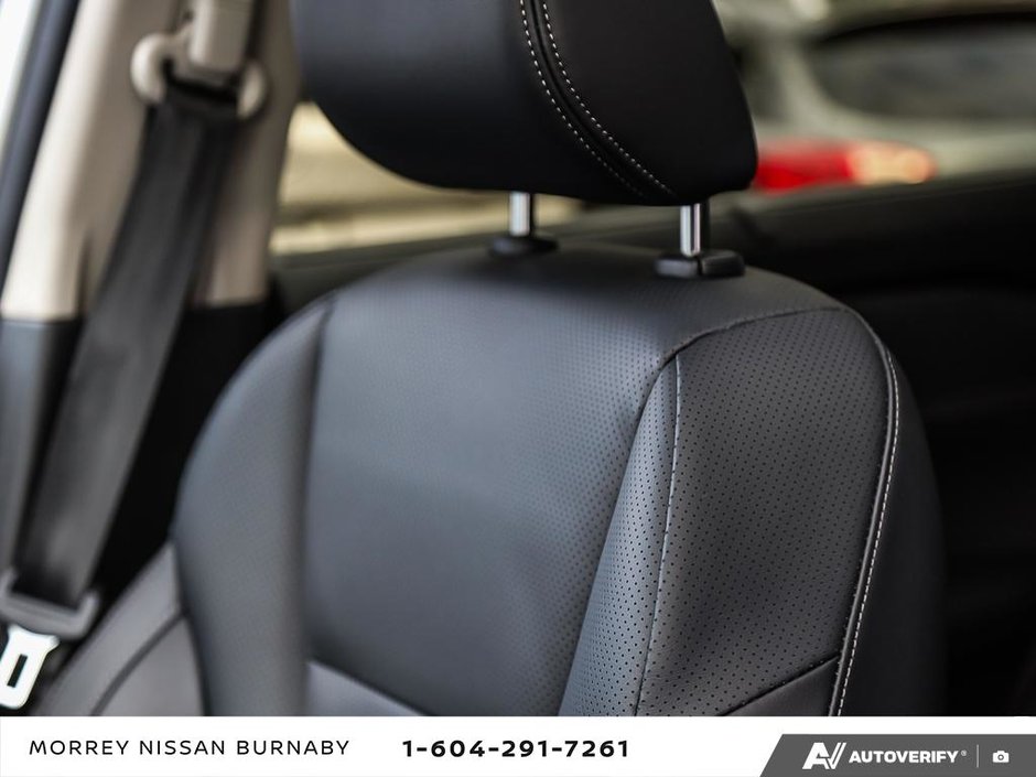 2025 Nissan Rogue PLATINUM-23