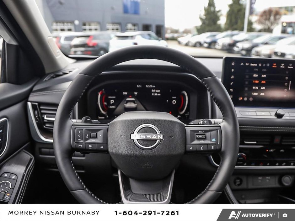 2025 Nissan Rogue PLATINUM-14