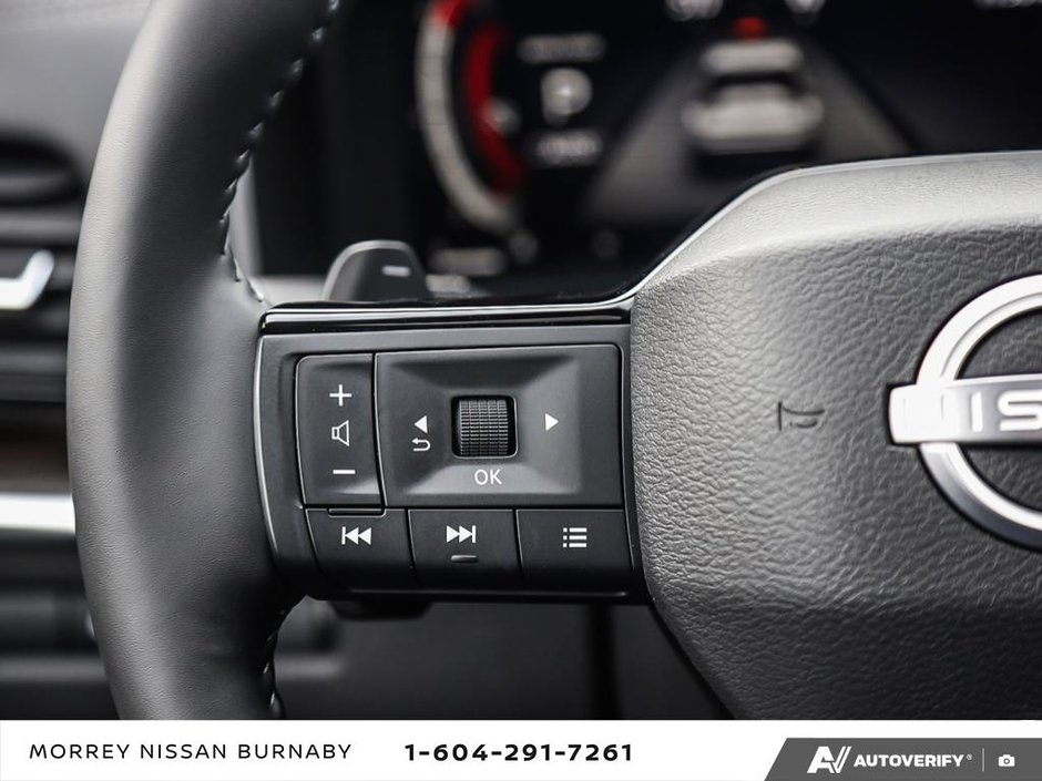 2025 Nissan Rogue PLATINUM // DEMO MODEL-18