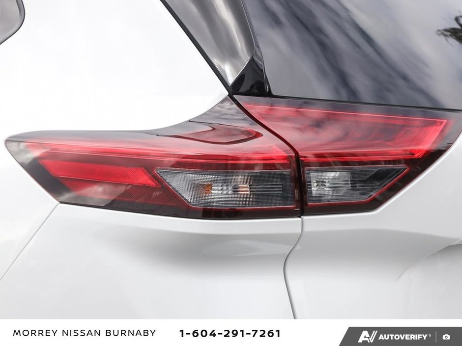 2025 Nissan Rogue PLATINUM // DEMO MODEL-12