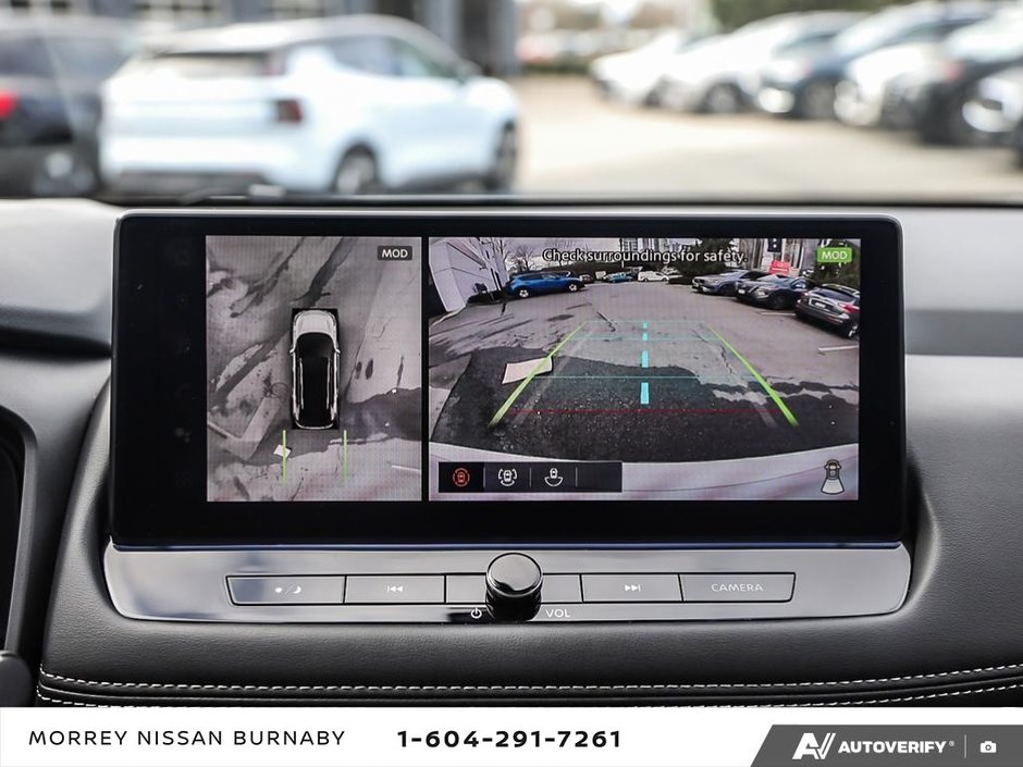 2025 Nissan Rogue PLATINUM // DEMO MODEL-27