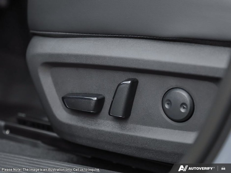 2026 Nissan Rogue Platinum-25