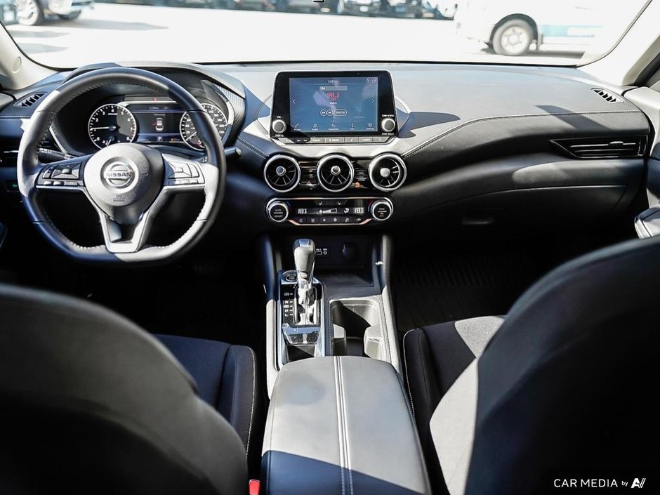 2020 Nissan Sentra SV CVT-17