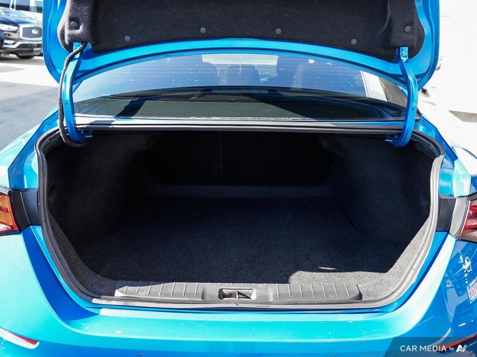 2020 Nissan Sentra SV CVT-25
