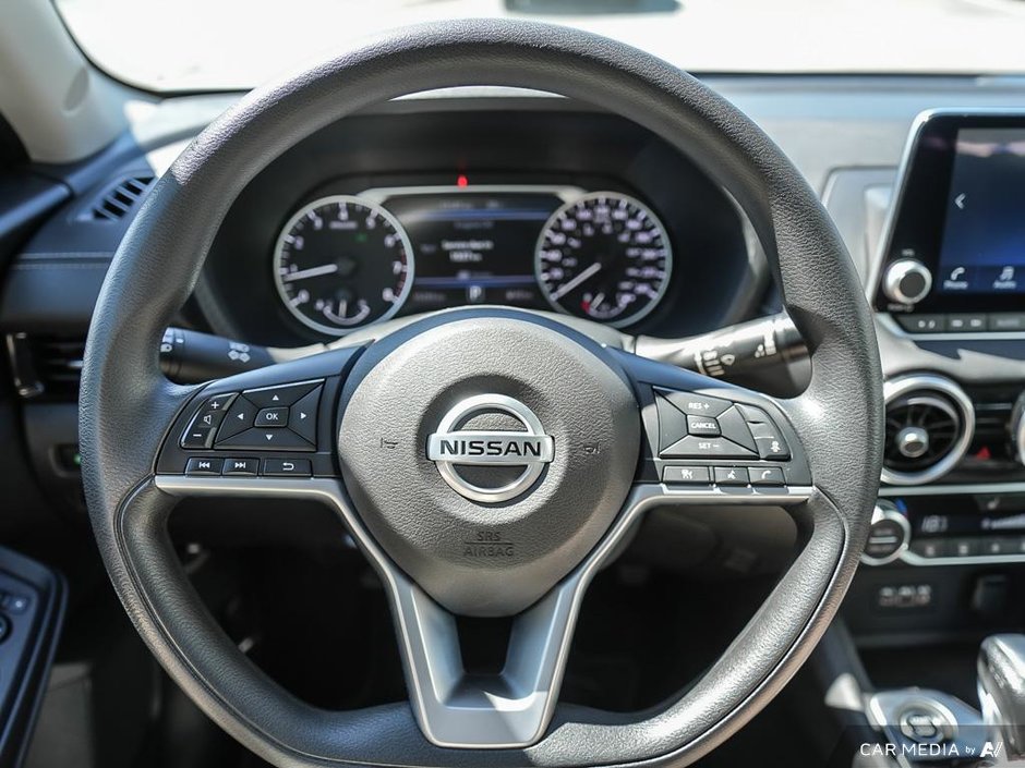 2023 Nissan Sentra SV CVT // LOW KMS-6