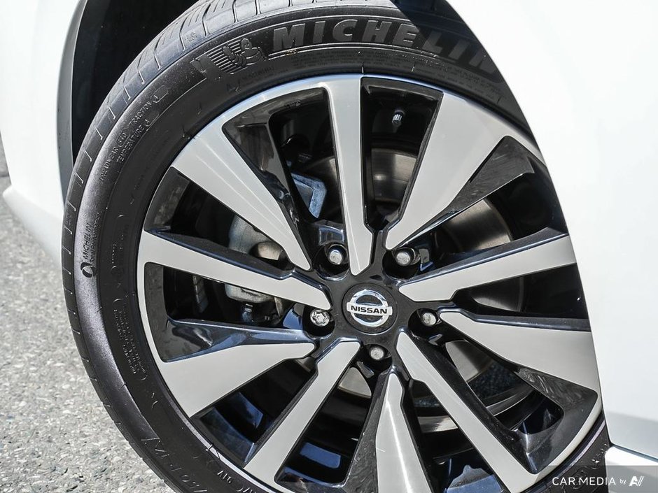 2023 Nissan Sentra SV CVT // LOW KMS-20