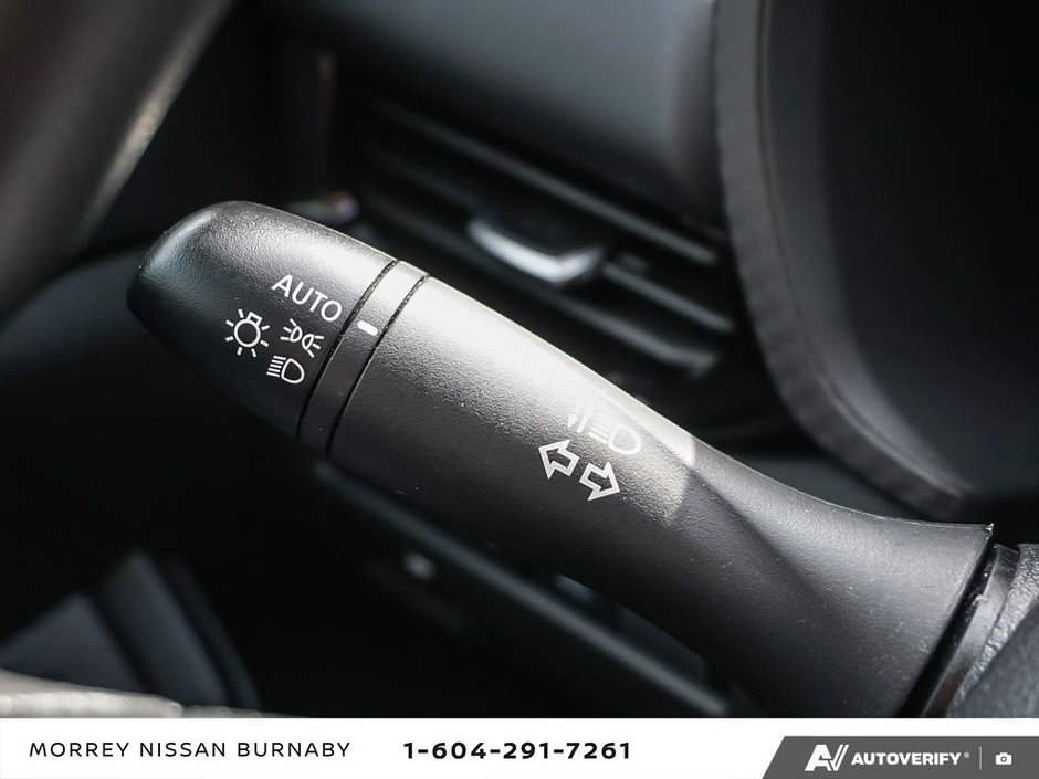 2024 Nissan Sentra SV CVT // LOW KMS-19