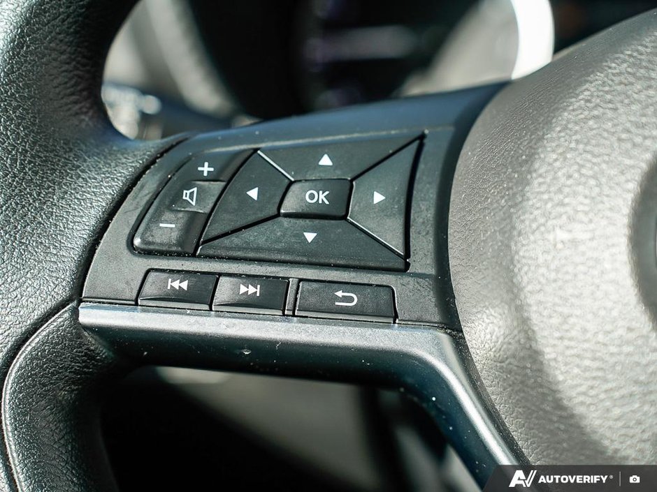 2024 Nissan Sentra SV CVT // NO ACCIDENTS-10