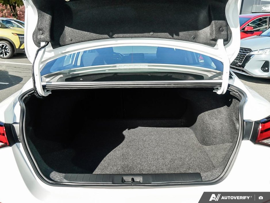 2024 Nissan Sentra SV CVT // NO ACCIDENTS-25