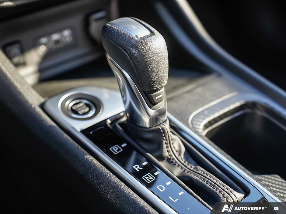 2024 Nissan Sentra SV CVT // NO ACCIDENTS-11