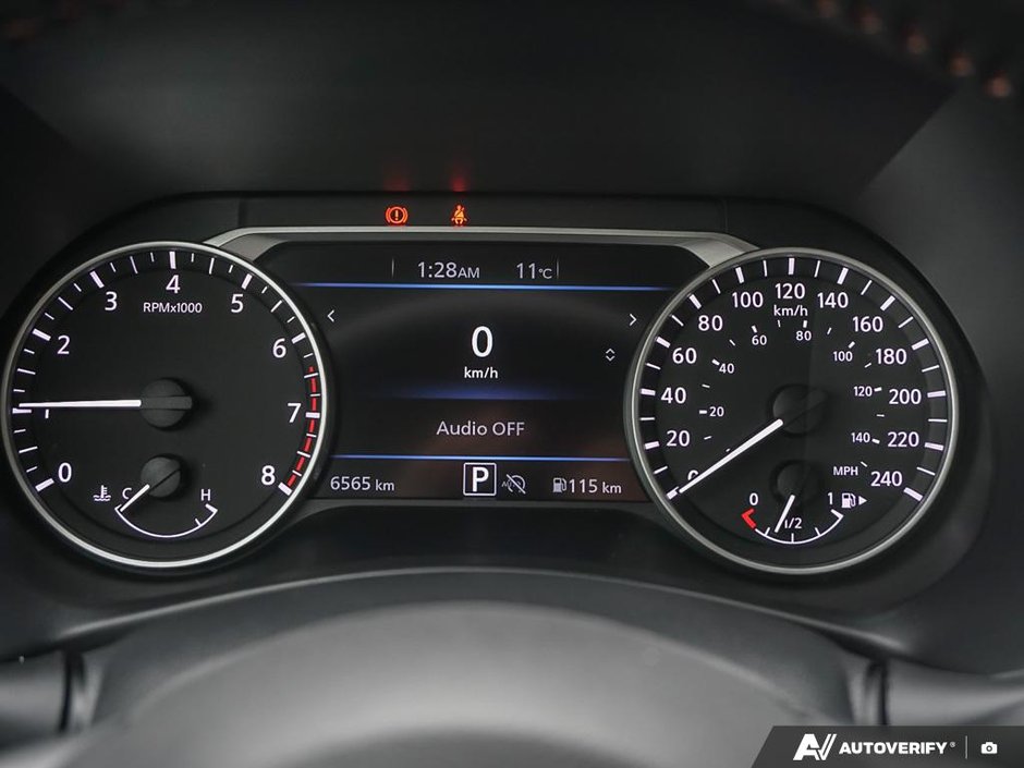 2025 Nissan Sentra SR // DEMO MODEL-17