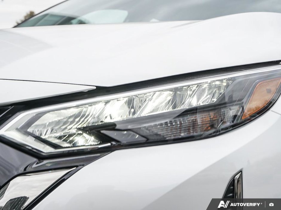 2025 Nissan Sentra SR // DEMO MODEL-9